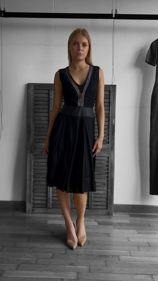 Kleid mit Lederdetails XS